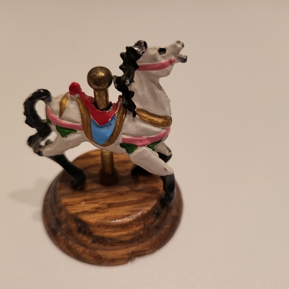 Vintage miniature carousel horses - Metal & Wood base turns - Picture 2 of 13